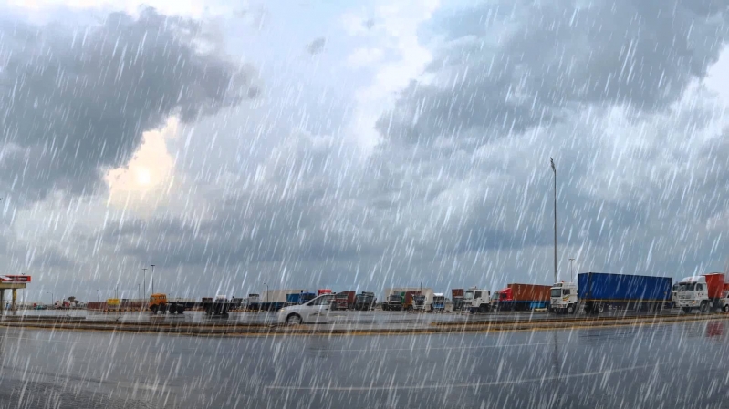 عاجل| الأرصاد الجوية تحذر المواطنين من طقس يوم الأحد المقبل وتوجه نصيحة هامة.. وتكشف أماكن سقوط الأمطار (فيديو)