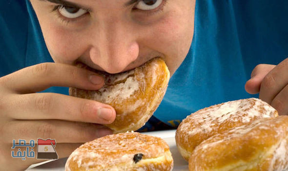  كيف تأكل الحلوى و الأطعمة الدسمة دون أن تكتسب وزن زائد؟