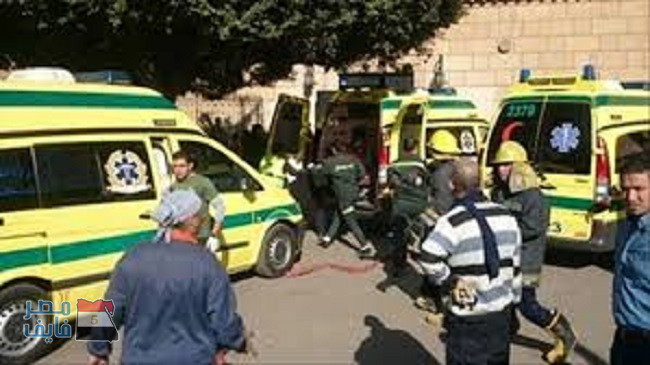 عاجل: إصابة 8 سياح ألمان في إنقلاب ميكروباص سياحي بالغردقة وسيارات الإسعاف تهرع لنقل المصابين