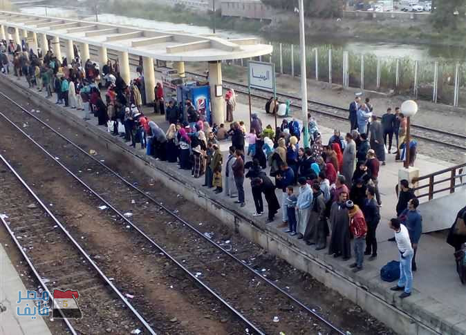 عاجل| توقف حركة جميع القطارات من الإسكندرية إلى القاهرة.. وأوتوبيسات لنقل الركاب