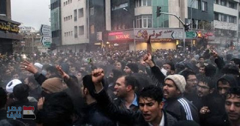 بالفيديو .. أوجه التشابه بين ثورة 25 يناير والثورة الإيرانية الحالية