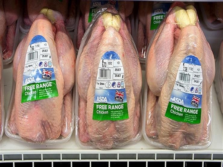 بعد انتشار الدواجن المجمدة في السوق المصرية بأسعار منخفضة.. الشيف «شربيني»  يكشف علامات فساد الدجاج