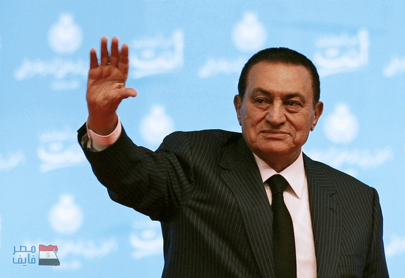 بالصور.. «حفيد مبارك» ينشر أحدث صورة للرئيس الأسبق أثناء الاحتفال بعيد ميلاده