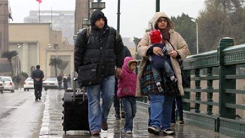 الأرصاد الجوية تكشف عن موعد ارتداء الملابس الشتوية في مصر