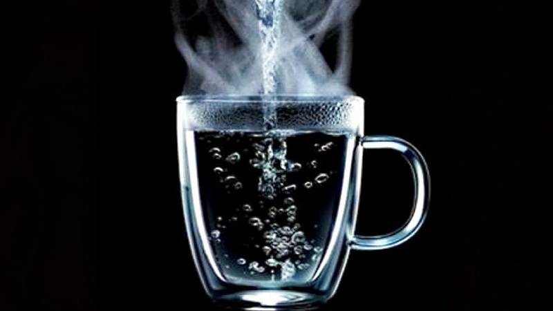 فوائد الماء الساخن