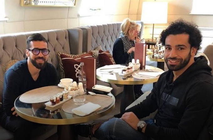 كواليس لقاء «السعيد» ومحمد صلاح في لندن ومبالغ وهمية وخداع القلعة الحمراء