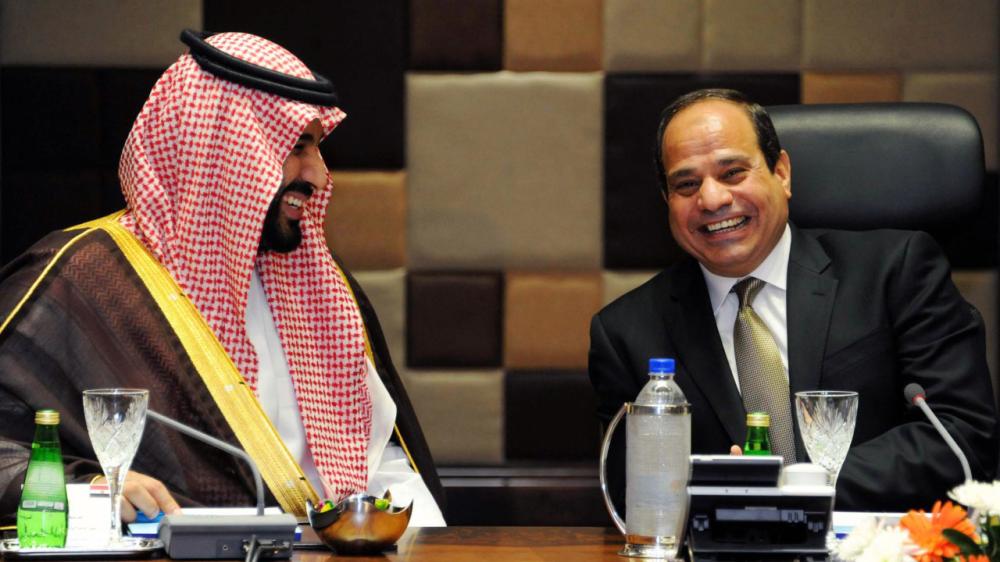 بعد أيام من زيارة “بن سلمان”.. السعودية تصدر قرار هام بشأن العلاقات مع مصر