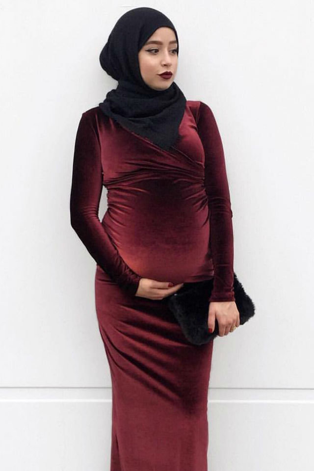 أزياء وفساتين فترة الحمل للمحجبات 2019