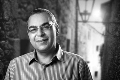 وفاة كاتب الرعب الشهير أحمد خالد توفيق