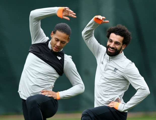 بالصور|«محمد صلاح» يعود لتدريبات ليفربول استعدادًا لموقعة مانشستر سيتي.. وعرض خيالي جديد من الريال لضمه 8