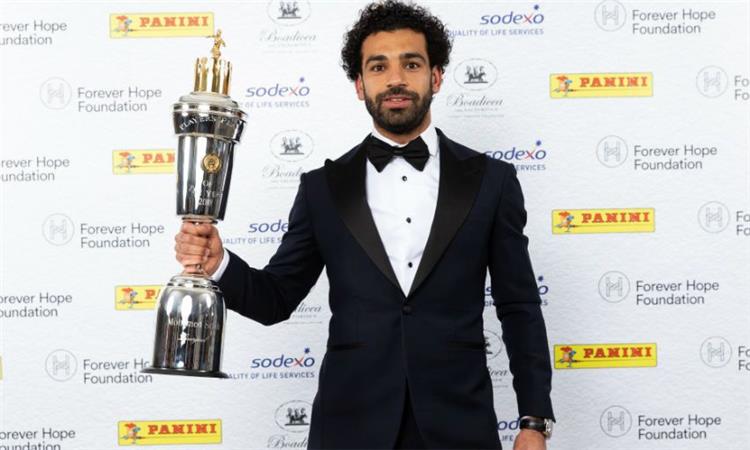 محمد صلاح يتوج بجائزة أفضل لاعب هذا العام 8