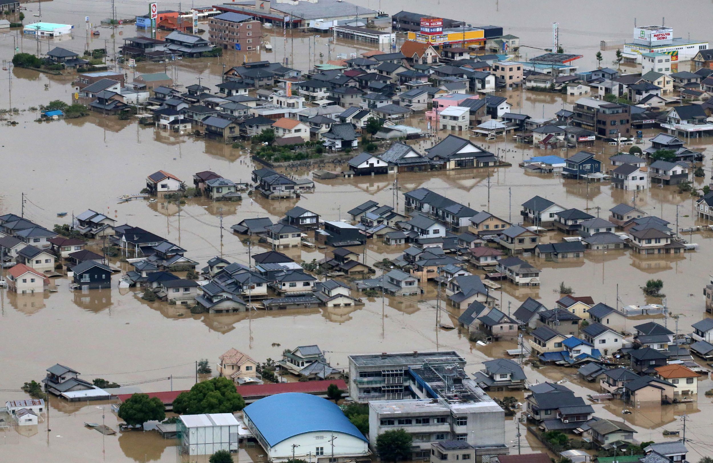 ضحايا أمطار اليابان تصل إلي 81 قتيلا و 63 شخص مفقود 9