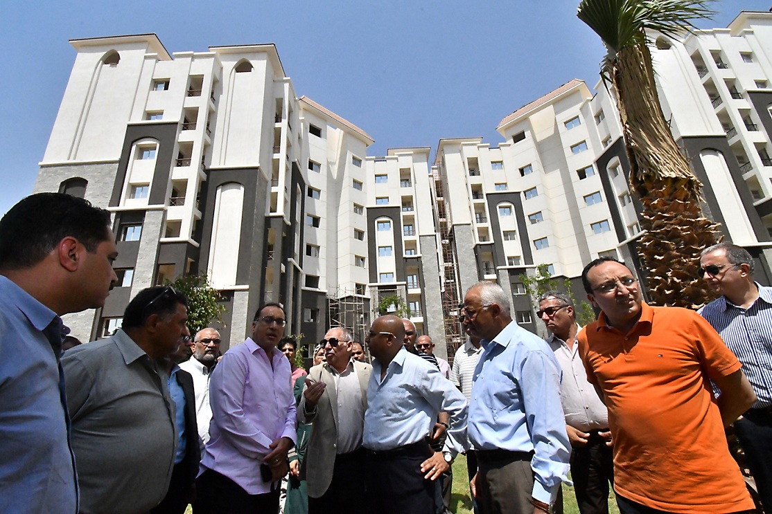 رئيس الوزراء يسلم 7048 وحدة سكنيةبالحي السكني الخاص بالعاصمة الإدارية الجديدة في نهاية شهر ديسمبر 16