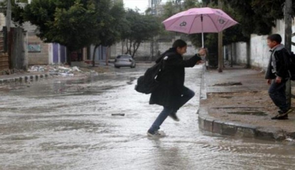 الأرصاد الجوية تُحذر من طقس الجمعة: «رياح مثيرة للتربة وأمطار و شبورة على تلك المناطق»