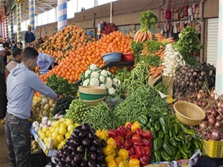 وزارة التموين تطرح خضروات وفواكهة بأسعار مخفضة في تلك الأماكن لمواجهة جشع التجار