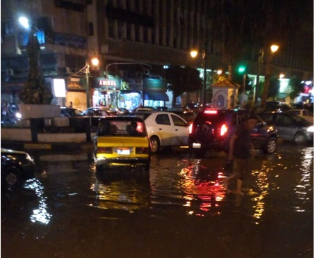 عاجل بالصور.. سقوط أمطار غزيرة منذ قليل على الإسكندرية.. ورفع حالة الاستعداد والطواريء بالمحافظة 7