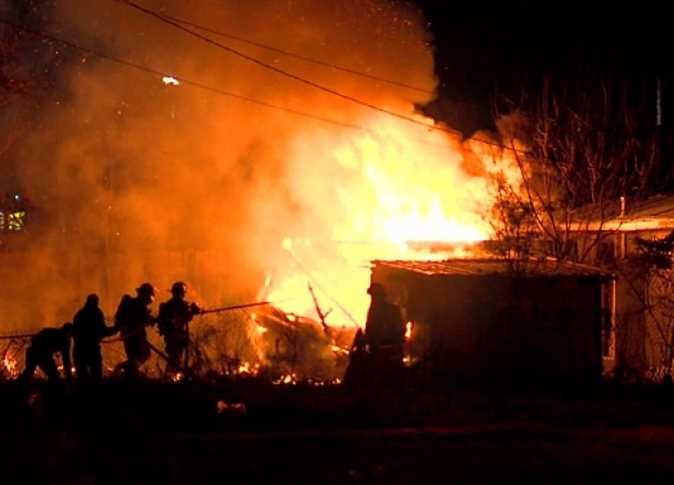إندلاع حريق هائل يدمر 12 عقار في محافظة “سوهاج”.. ومصدر رسمي يكشف حجم الخسائر الفادحة والإصابات