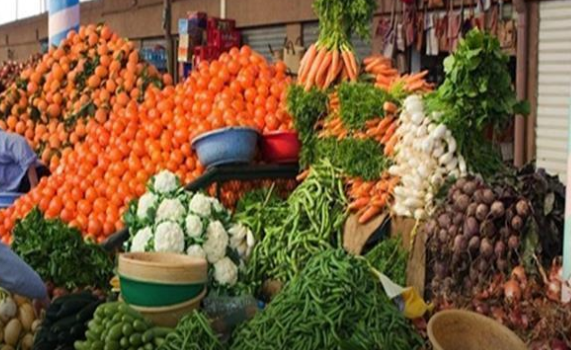 الجنون يصيب الطماطم تعرف على سعر الخضر والفاكهة اليوم من سوق العبور