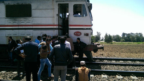 وفاة «أشرف» 43 عاماً أسفل عجلات قطار الصعيد.. والداخلية تكشف التفاصيل