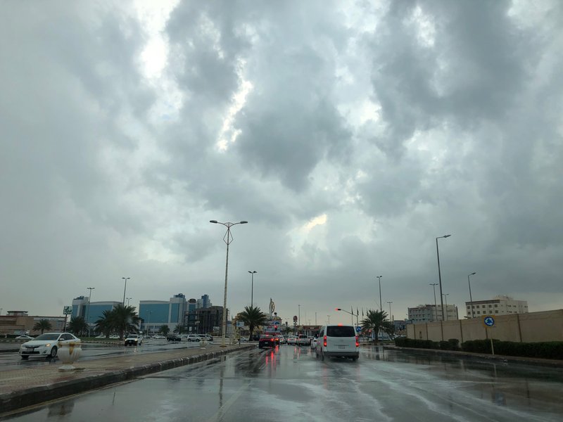 «رياح وأمطار والقاهرة 32».. الأرصاد الجوية تُحذر المواطنين من ارتفاع درجات الحرارة خلال الساعات القادمة وتكشف عن أماكن سقوط الأمطار غداً