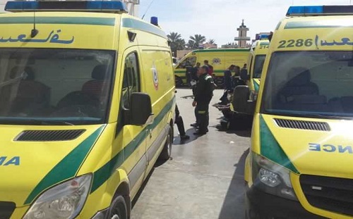 وفاة شخص وإصابة 17 آخرون في حادث تصادم أتوبيس ركاب وعدد من السيارات على طريق أبو المطامير الصحراوي