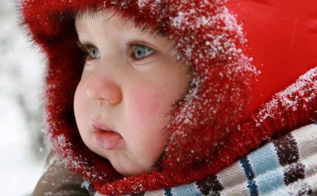 8 نصائح هامة تحمى طفلك من نزلات البرد في فصل الشتاء 27