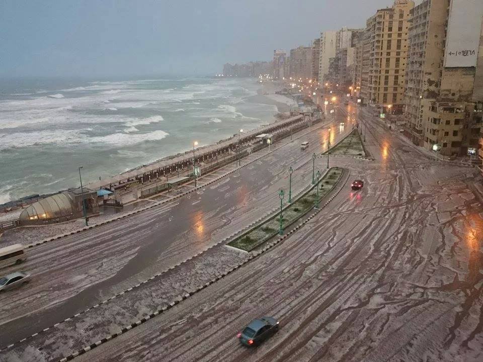 عاصفة أمس هي الأقوى والأغرب.. "الأرصاد" تحذر مجددًا: موجات برد قارسة ورياح أقوى قادمة خلال هذا التوقيت.. "إحنا لسه في بداية الشتا" 8