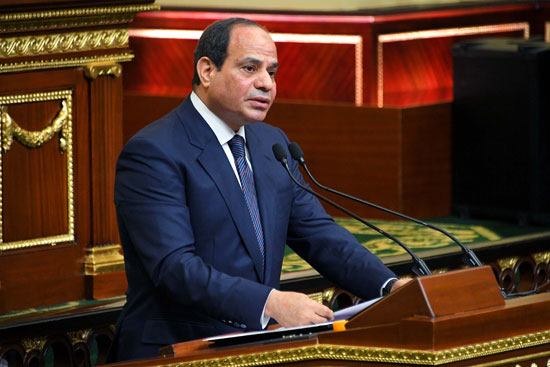 التليفزيون المصري يذيع القرار الجمهوري الذي أصدره “السيسي” منذ قليل.. صور