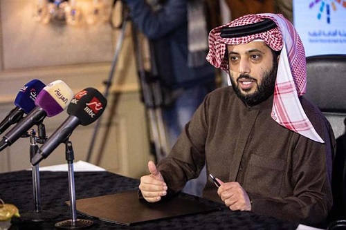 «تركي آل شيخ» يُطالب الشركات السعودية بدعم نادي انجليزي