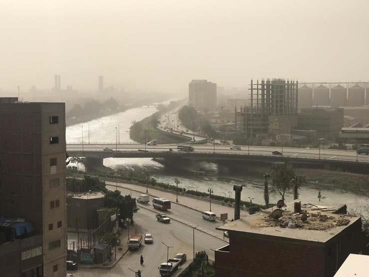 بالصور| الطقس السيئ يضرب القاهرة والمحافظات وتقلبات جديدة خلال ساعات.. والأرصاد:تكشف عن ظاهرة مناخية لم تحدث من قبل 9
