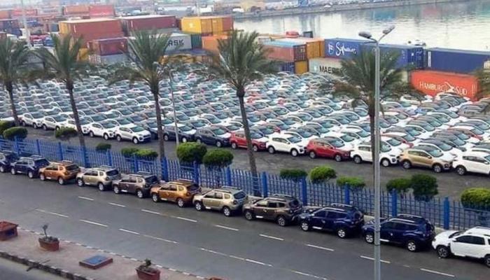 رئيس ميناء الإسكندرية: تكدس السيارات داخل الميناء طبيعي وليس له علاقة بحملة “خليها تصدى”