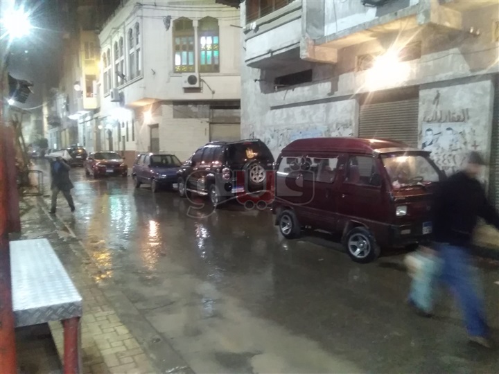 شاهد| هطول أمطار غزيرة على محافظة الإسكندرية منذ قليل وغلق ميناء الدخلية والإسكندرية 20