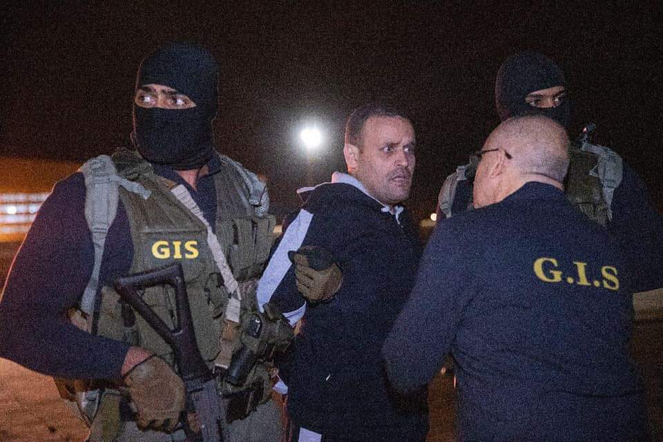 بالفيديو| أول حوار مع الإرهابي هشام عشماوي داخل الطائرة