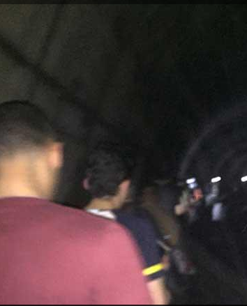 شاهد| «ظلام وإغماءات» تفاصيل تعطل مترو الخط الثاني والركاب في نفق المترو 3