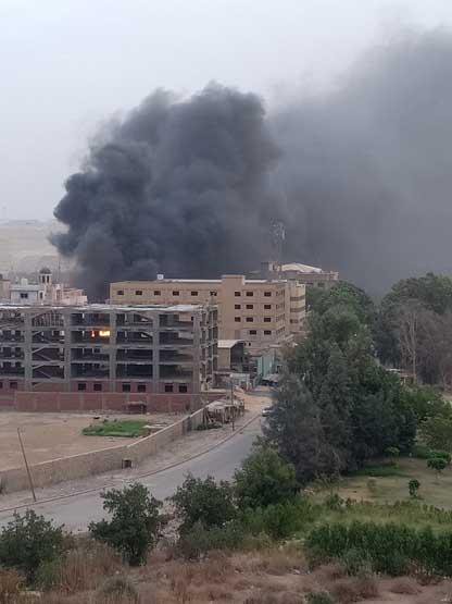 شاهد| النشطاء يتداولون أول صور حية لحريق زهراء المعادي منذ قليل.. ومصدر امني يكشف التفاصيل 1