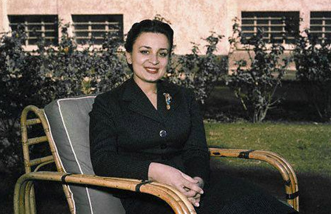 وفاة “الأميرة دينا” الزوجة الأولى لعاهل الأردن الراحل الملك حسين