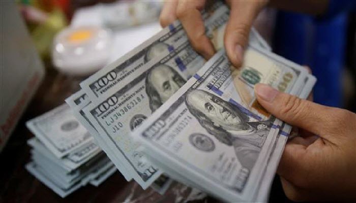 خبير اقتصادي: «انخفاض جديد في سعر الدولار أمام الجنيه المصري».. فيديو