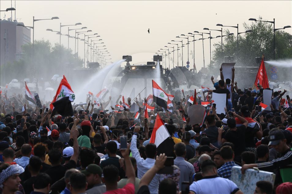 وفاة أربعة متظاهرين في مستشفى الجملة العصبية ببغداد