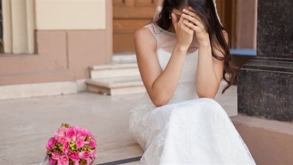 عروسة تُقيم حفل زفافها داخل المستشفى قبل أربعة أيام من وفاة العريس