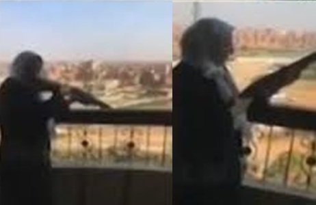 بالفيديو والصور "إحنا اللي بنشرع القانون" نائبة برلمانية تطلق النار من سلاح خرطوش وتؤكد "شئ عادي" وتعليق المتحدث باسم البرلمان 7