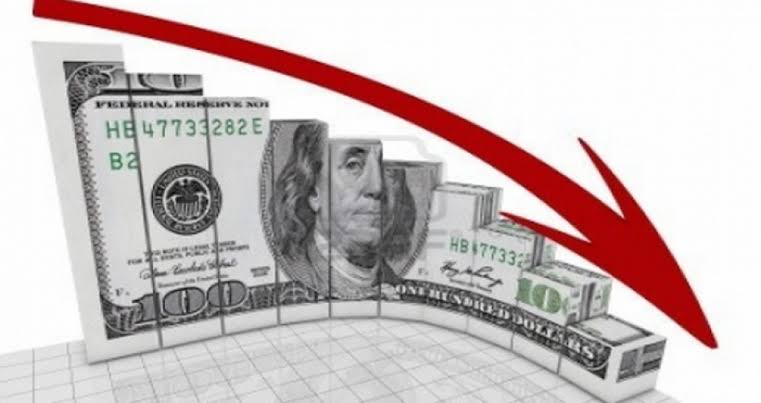 سعر الدولار يشهد تحركات في نهاية تعاملات اليوم.. و«دوتشيه بنك» تزف بشرى سارة للمصريين بشأن سعر العملة الأمريكية في 2020