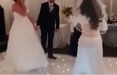 بالفيديو والصور "عروسة تتفاجأ بزوجة ثانية لعريسها ليلة الدخلة" وحفل الزفاف كان سيتحول إلى كارثة والنهاية غير متوقعة 7