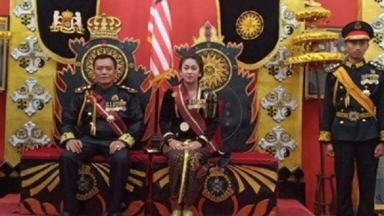ملك العالم في قبضة الشرطة الإندونيسية