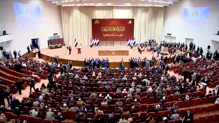 البرلمان العراقى يصوت بالإجماع على رحيل القوات الأمريكية