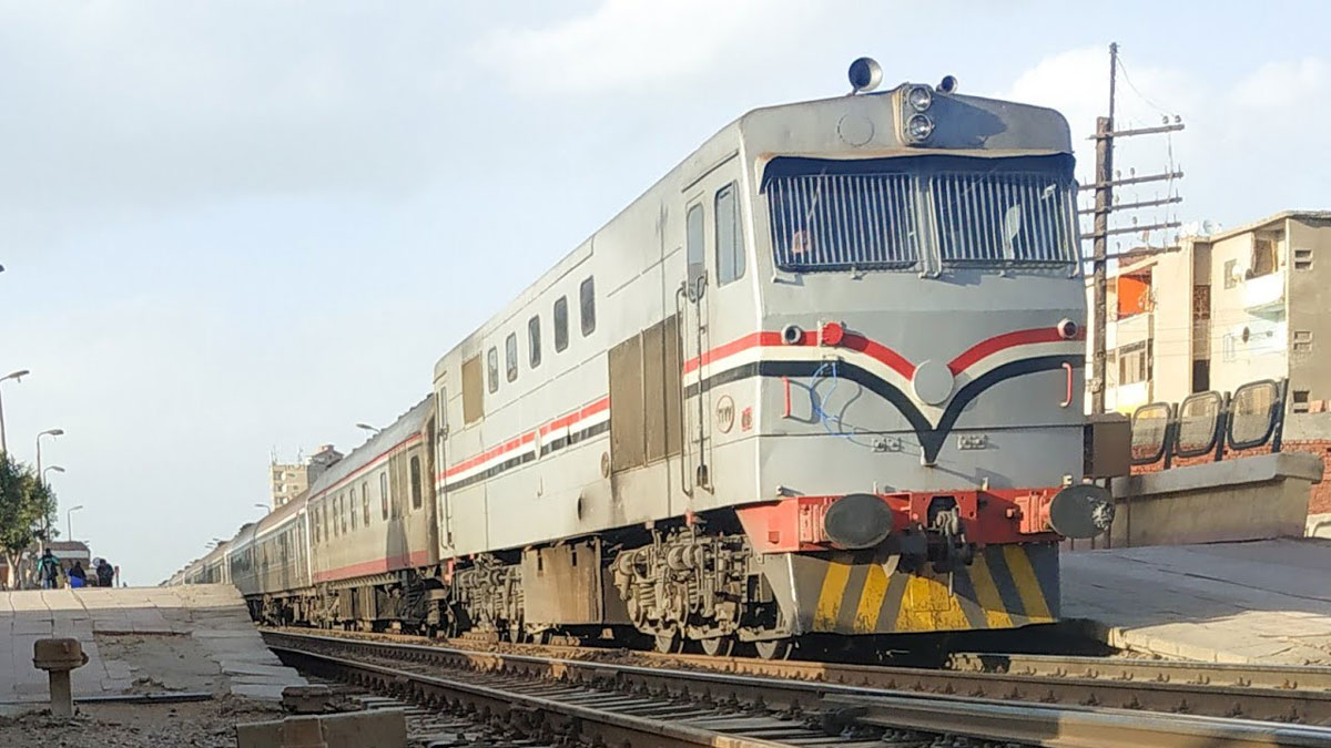 السكة الحديد تعلن عن تركيب “بوابات إلكترونية” على مداخل محطات القطارات