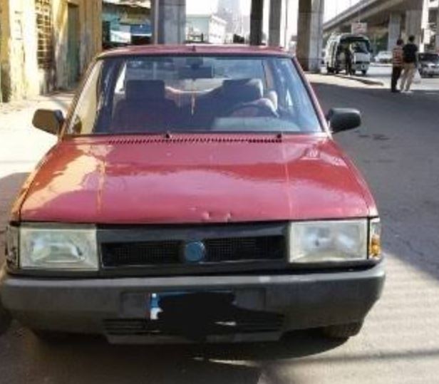 سيارة فيات شاهين 1995