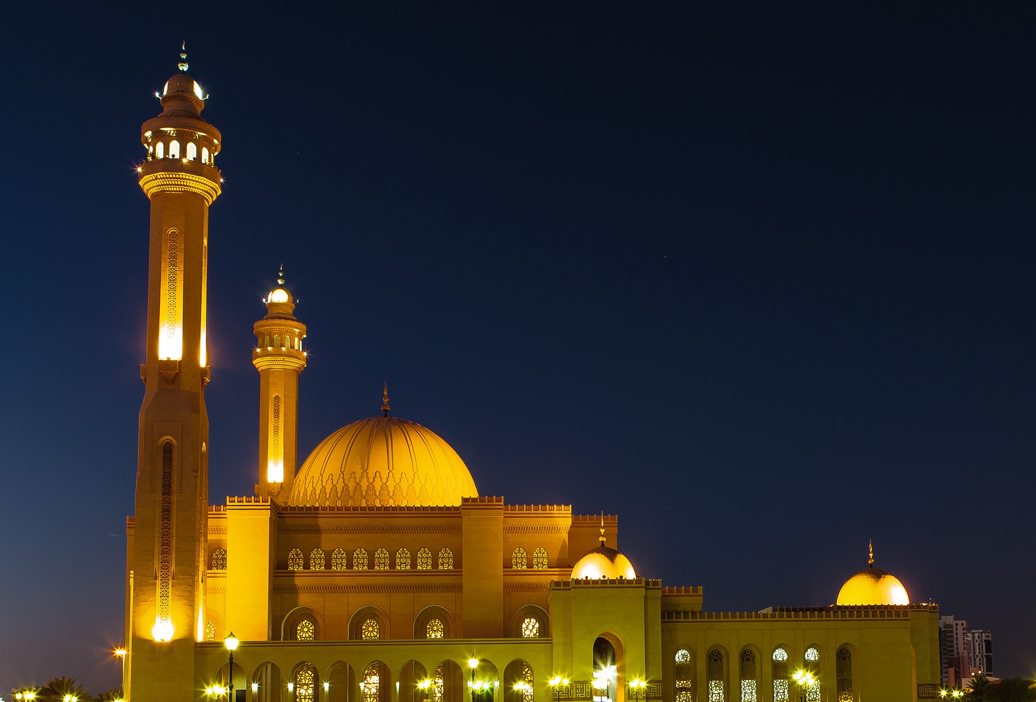 وزير الأوقاف يوضح حقيقة فتح المساجد لأداء صلاة التراويح