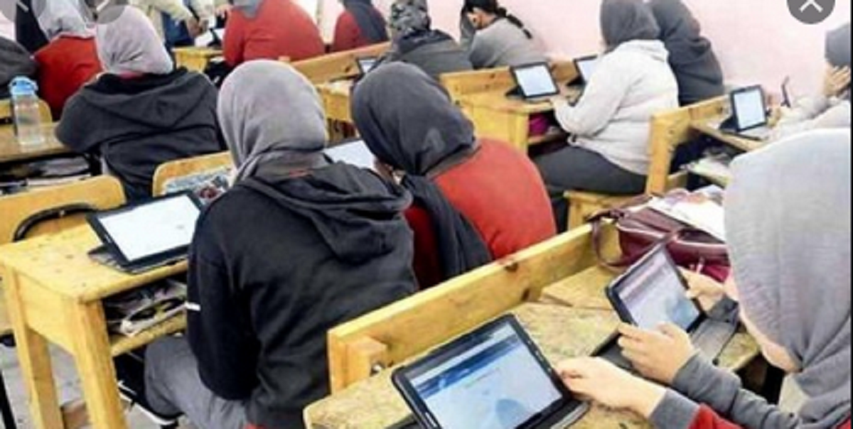 تحرك من البرلمان بشأن إلغاء الامتحانات الإلكترونية بعد تورط مدرسين بالغش