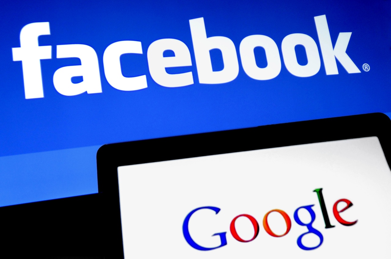 شركتين فيسبوك وجوجل يمددان العمل من المنزل حتى نهاية العام الجاري