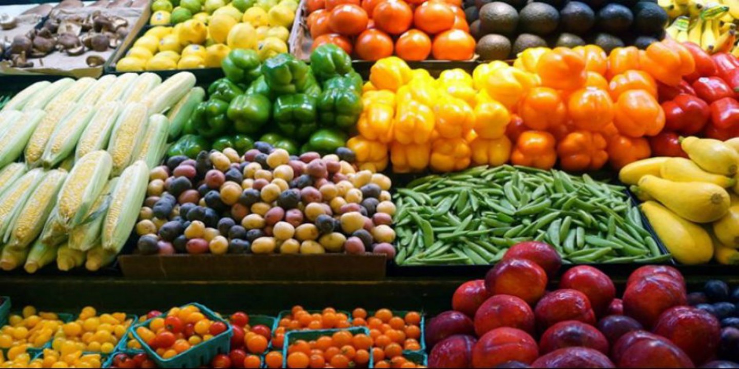 تباين أسعار الخضراوات والفاكهة اليوم الجمعة في مصر